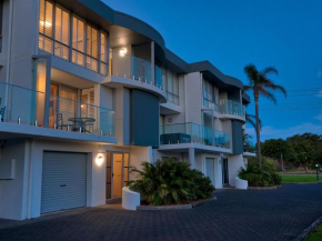 Barefoot' 7/44 Marine Drive - Fabulous Fingal Bay, Fingal Bay